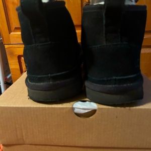 Uggs Neumel, black size 8